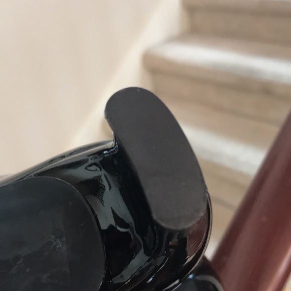 Stuart Weitzman round-toe pump, 2 3/4" covered heel. 9M Dust Bag-no box - Picture 8 of 14